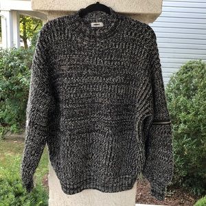 Evris ladies oversized sweater NWOT